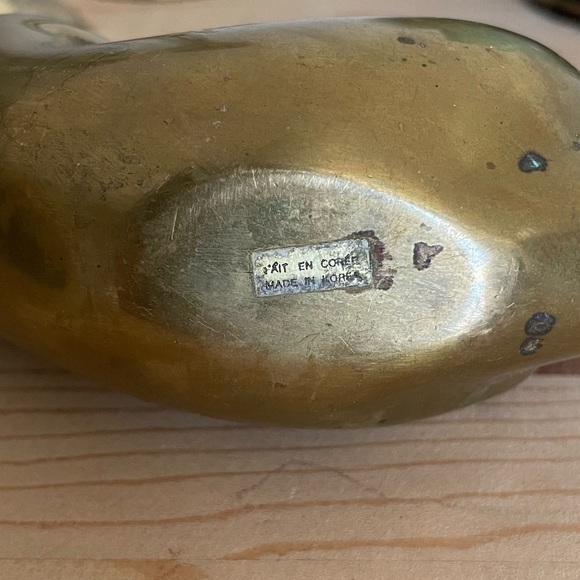 Rare and Unique Vintage Brass Otter - Picture 2 of 4